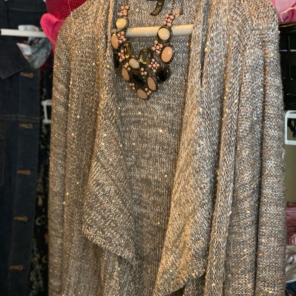 White House Black Market size M open cardigan